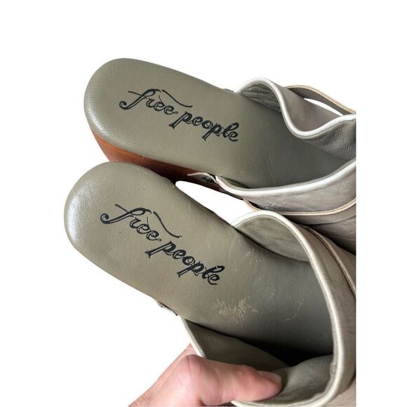 Free People Calabasas Tan Gray Chunky boho clogs Heels Studded - Picture 6 of 9